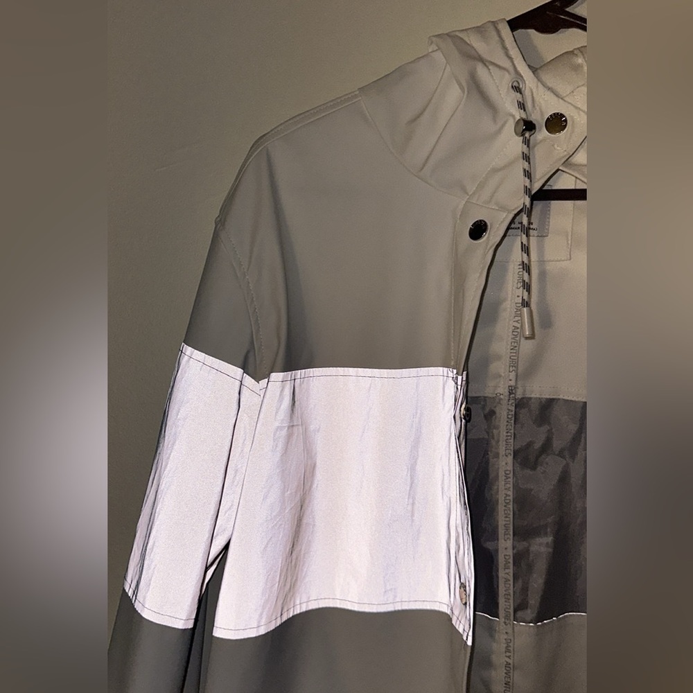 Bershka White and Reflective Hooded Rain Coat - Picture 2 of 4
